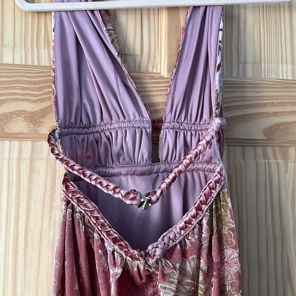 NanaMacs Dress - Picture 3 of 3